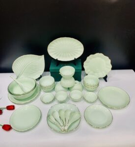 BỘ BÁT ĐĨA XANH NGỌC BÍCH CHỈ VÀNG 31 MÓN
