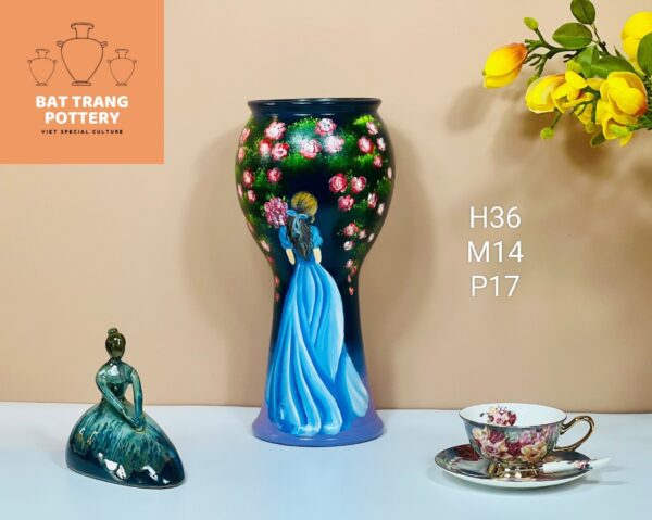 MẪU CÔ GÁI 2