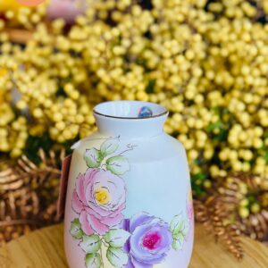 Bình Hoa Vẽ Hoa Hồng Leo