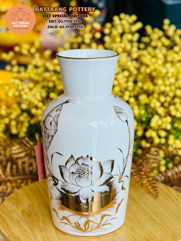 Bình Loe Vẽ Vàng Hoa Sen